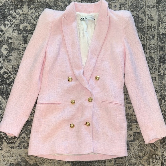 Zara tweed Pink Blazer with Gold Buttons - Picture 2 of 4